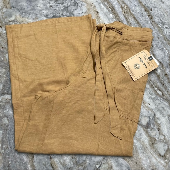 Democracy Pants - NWT Democracy "Sky Rise Paper Bag Straight Leg Pants Women’s 12